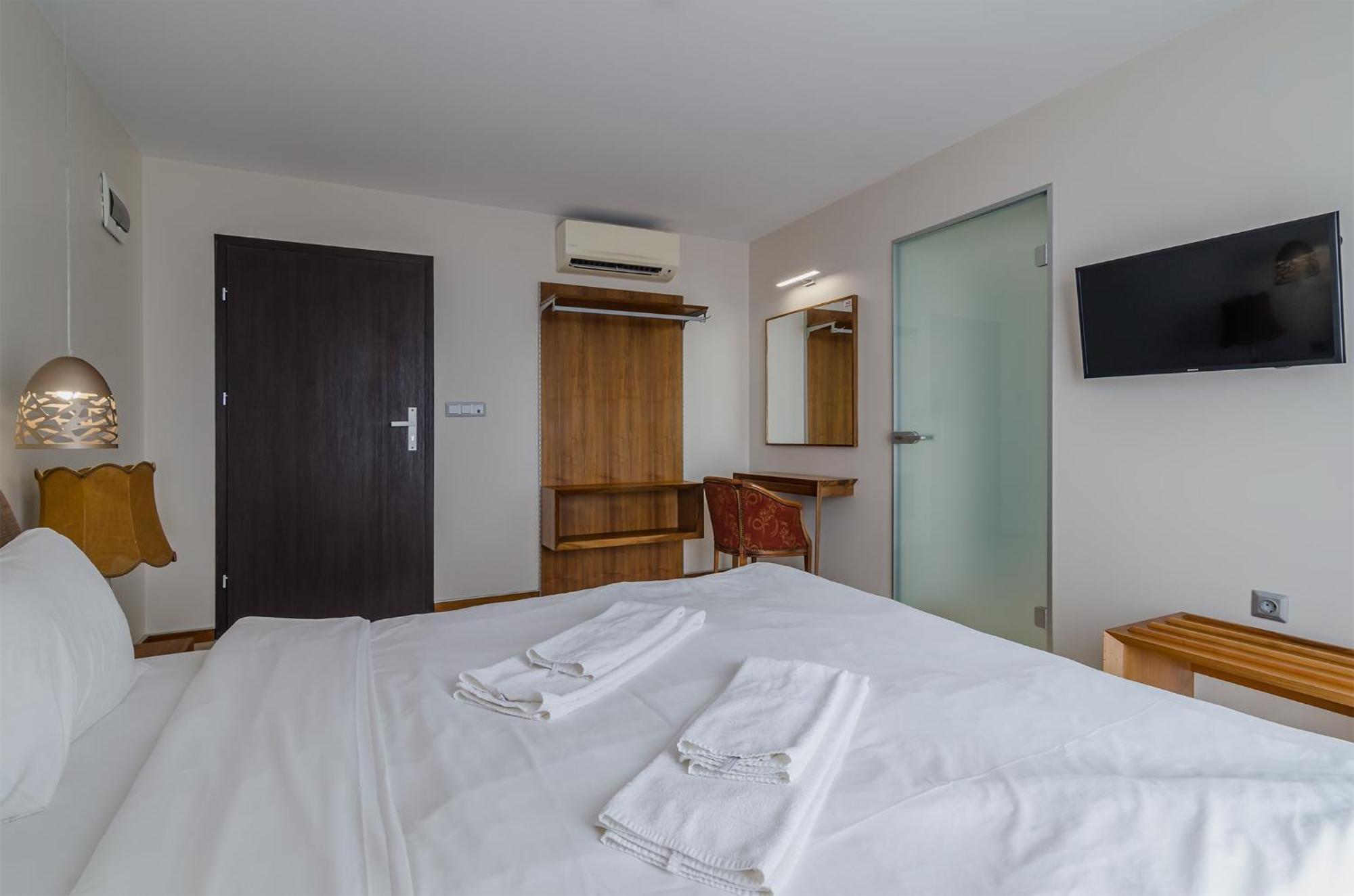 Villa Ambra Tyulenovo Ngoại thất bức ảnh