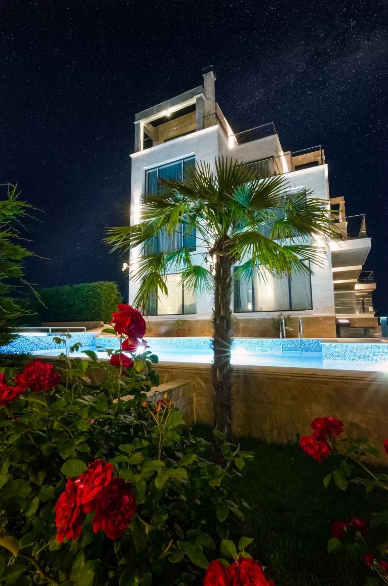 Villa Ambra Tyulenovo Ngoại thất bức ảnh
